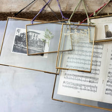 Load image into Gallery viewer, Kiko Antiqued Brass Frame - 5x7"