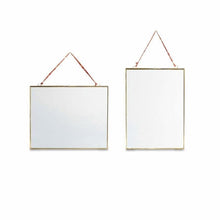 Load image into Gallery viewer, Kiko Antiqued Brass Frame - 4x6"