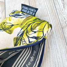 Load image into Gallery viewer, Medium Organic Cotton Pouch - Lime
