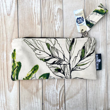 Load image into Gallery viewer, Medium Organic Cotton Pouch - Forest
