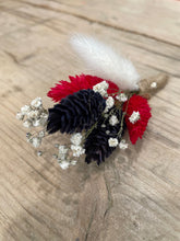 Load image into Gallery viewer, Wild &amp; Rust Dried Flower Button Hole
