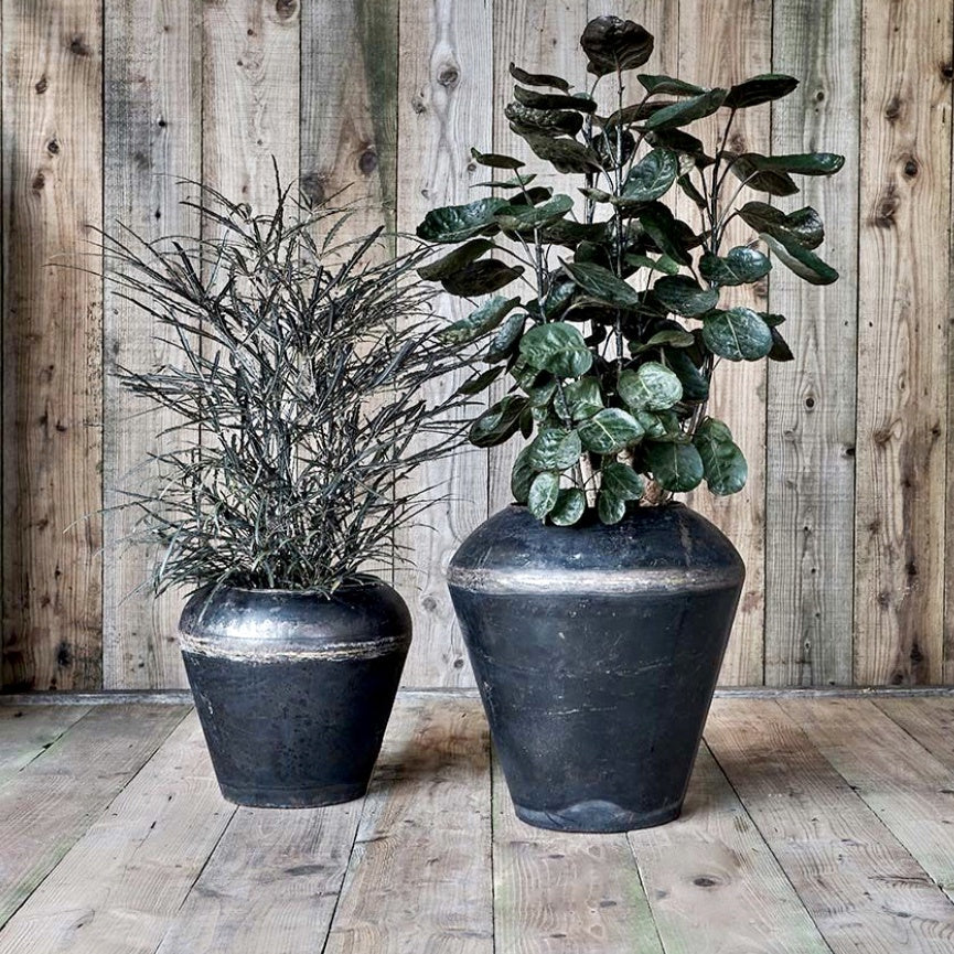 Mendo Reclaimed Iron Pot - Large