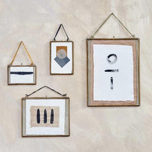 Load image into Gallery viewer, Kiko Antiqued Brass Frame - 4x6&quot;
